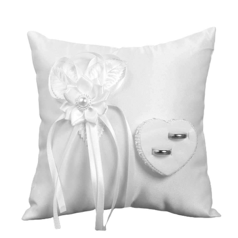 1個入り、白いウェディングリング用クッション。繊細な刺繍が施 - Ring Bearer Pillow のレビューと価格